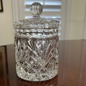 Gift Suitable Lead Crystal Small Container and Lid